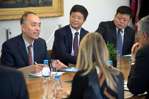 “中瑞證據科學聯合研究中心”掛牌儀式及中國證據科學專題講座在瑞士洛桑大學舉行